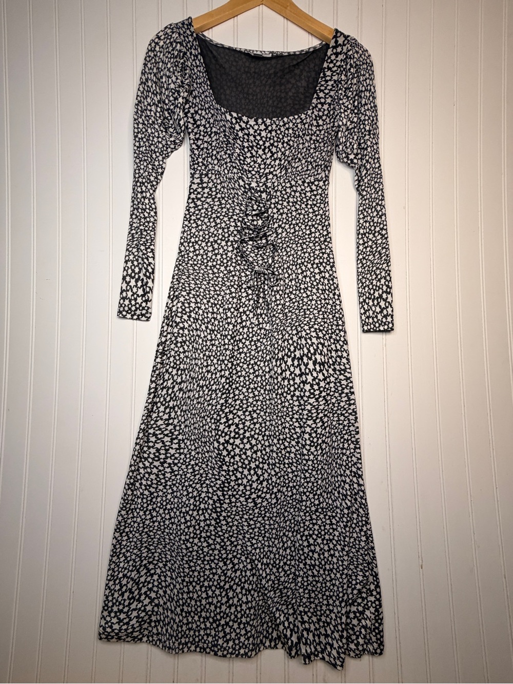 Topshop Black White Star Print Lace-Up Front Midi Dress Sz 4 Long Sleeve